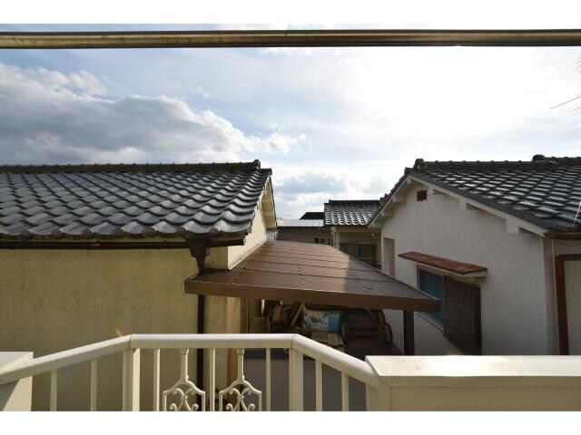  近鉄難波線・奈良線/近鉄奈良駅 バス12分萩ヶ丘下車:停歩7分 2階 築35年