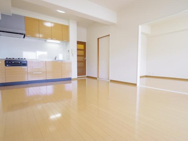  近鉄難波線・奈良線/新大宮駅 徒歩6分 5階 築34年