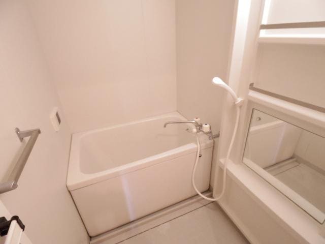  近鉄難波線・奈良線/近鉄奈良駅 バス16分州見橋東下車:停歩8分 1階 築20年