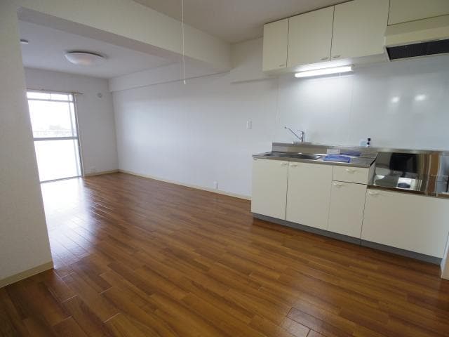  近鉄難波線・奈良線/新大宮駅 徒歩10分 6階 築46年