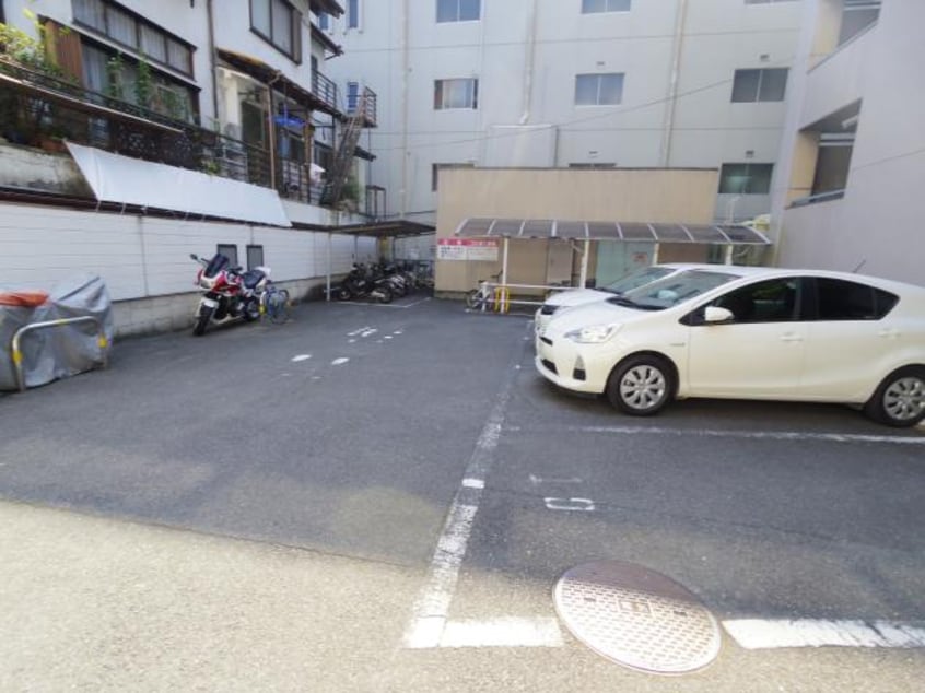  近鉄難波線・奈良線/新大宮駅 徒歩10分 6階 築46年