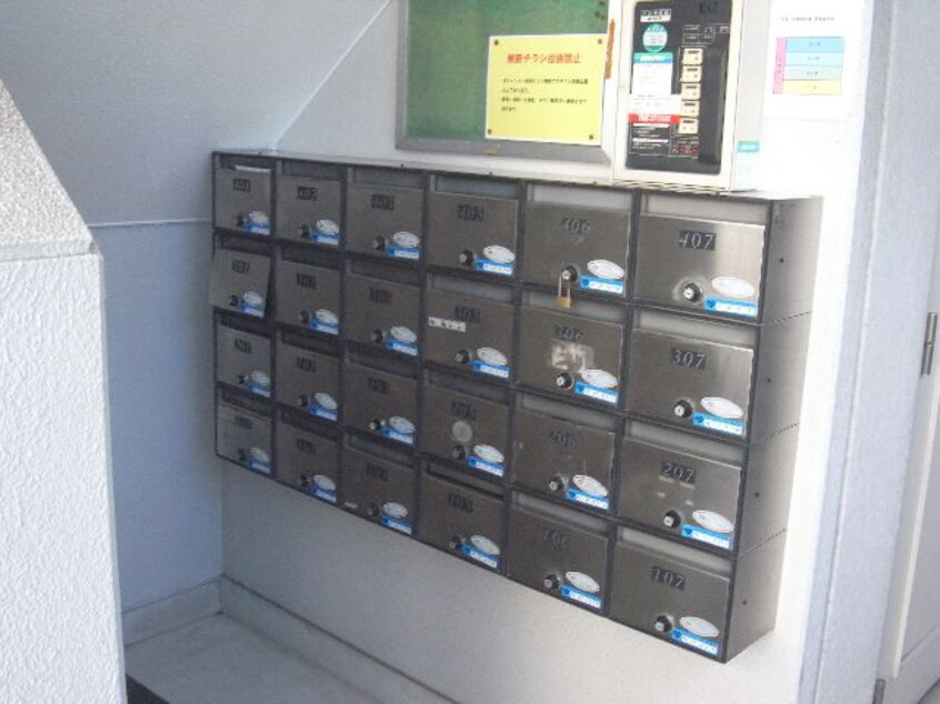 集合郵便受け 近鉄難波線・奈良線/新大宮駅 徒歩12分 1階 築37年