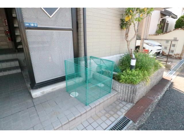 ゴミ置き場 近鉄難波線・奈良線/新大宮駅 徒歩10分 1階 築27年