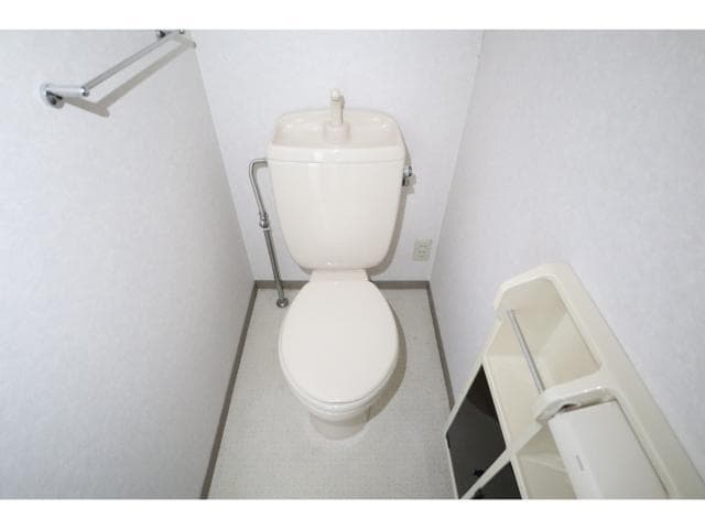  近鉄難波線・奈良線/新大宮駅 徒歩10分 1階 築27年