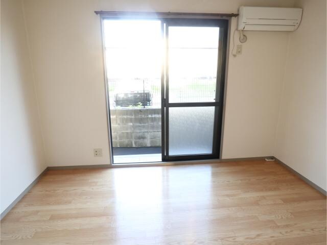  近鉄難波線・奈良線/新大宮駅 徒歩10分 1階 築27年