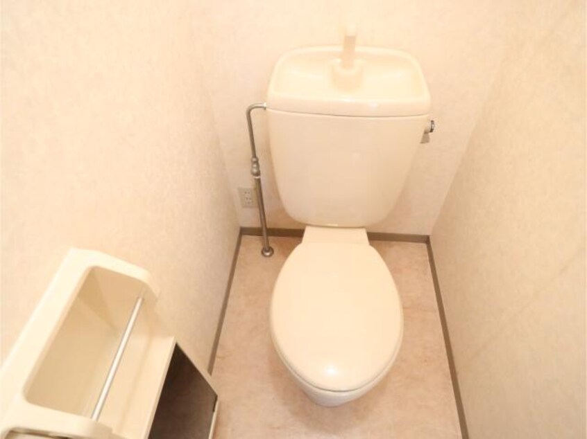  近鉄難波線・奈良線/新大宮駅 徒歩10分 1階 築27年