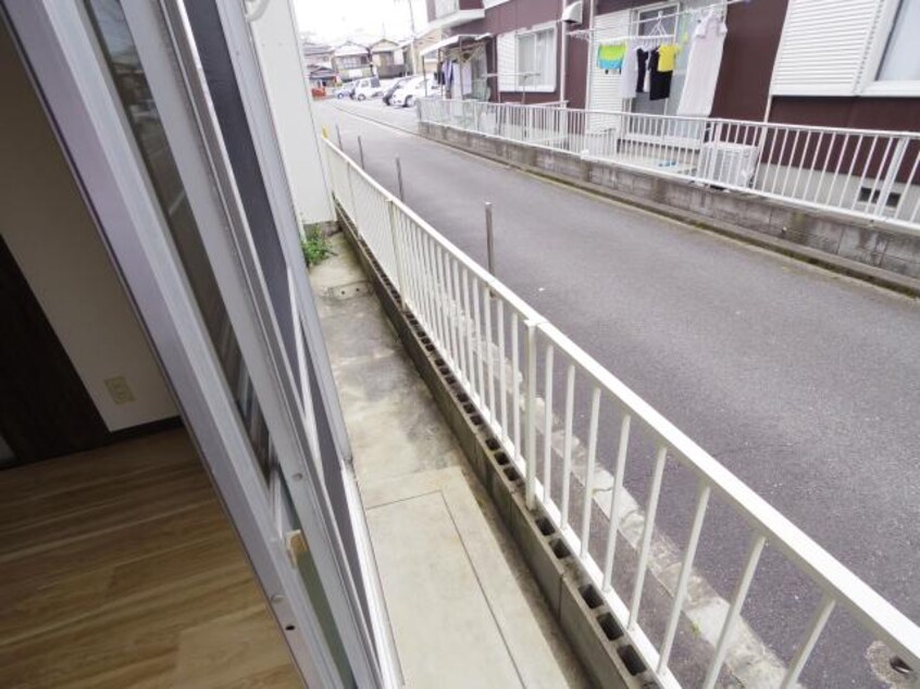  近鉄難波線・奈良線/近鉄奈良駅 バス10分南方町下車:停歩1分 1階 築37年