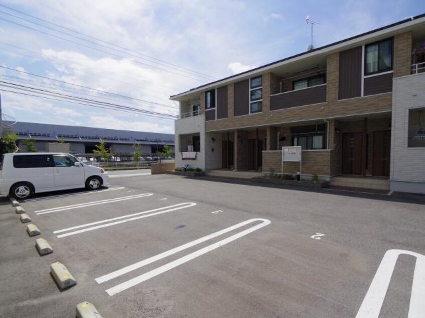  大和路線・関西本線/奈良駅 バス16分大和ハウス前下車:停歩1分 1階 築11年