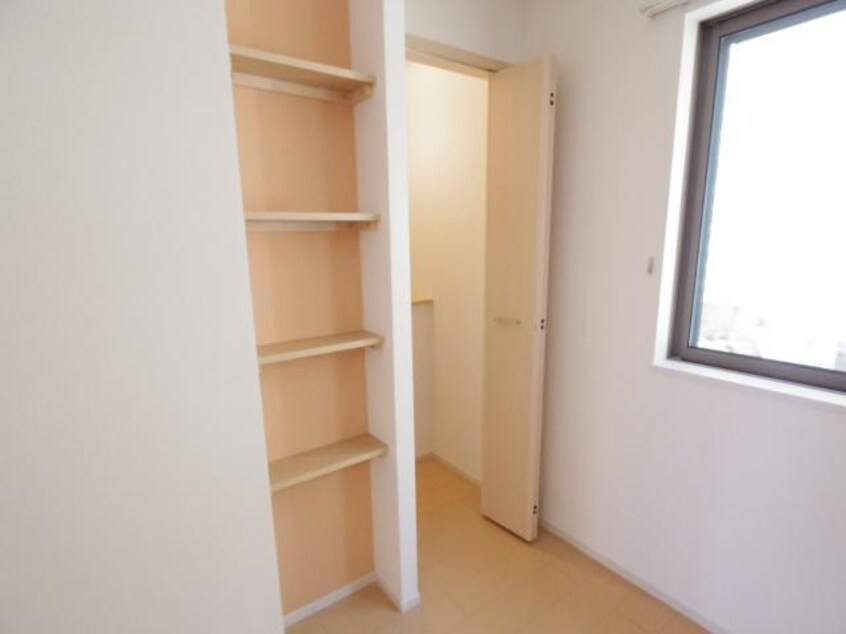  大和路線・関西本線/奈良駅 バス16分大和ハウス前下車:停歩1分 1階 築11年