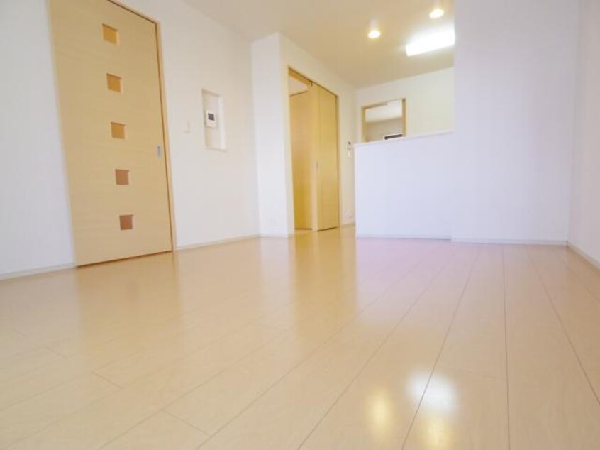  大和路線・関西本線/奈良駅 バス16分大和ハウス前下車:停歩1分 1階 築11年