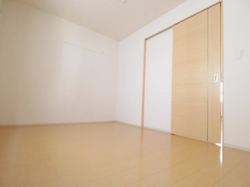  大和路線・関西本線/奈良駅 バス16分大和ハウス前下車:停歩1分 1階 築11年