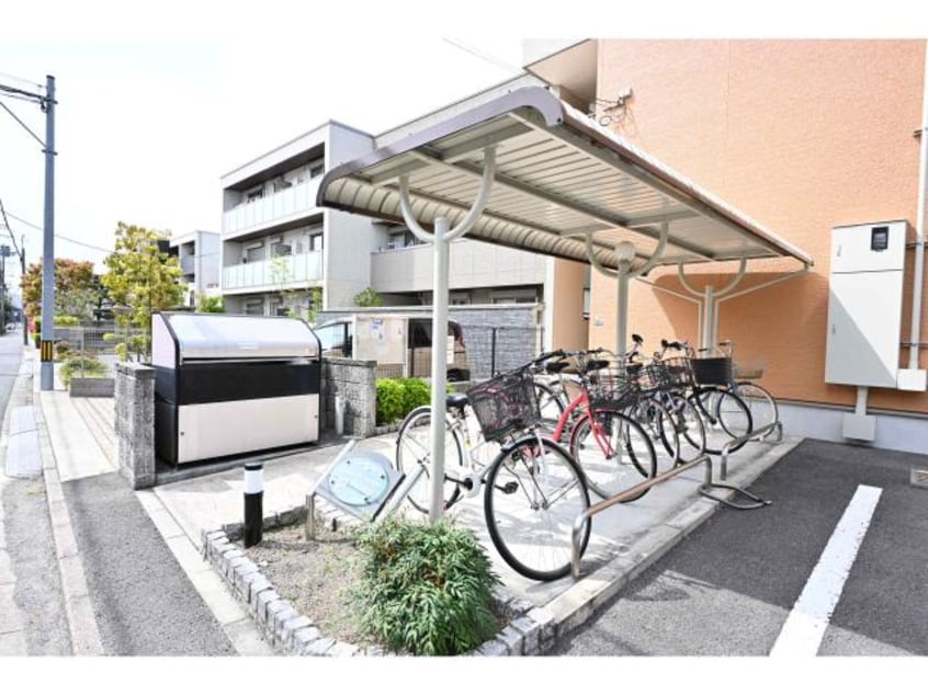  近鉄難波線・奈良線/新大宮駅 徒歩8分 1階 築12年