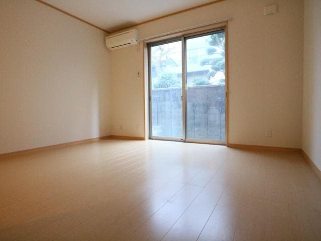  近鉄難波線・奈良線/近鉄奈良駅 徒歩11分 1階 築16年