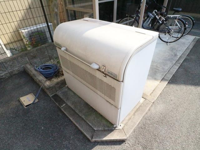  近鉄難波線・奈良線/近鉄奈良駅 徒歩11分 1階 築16年