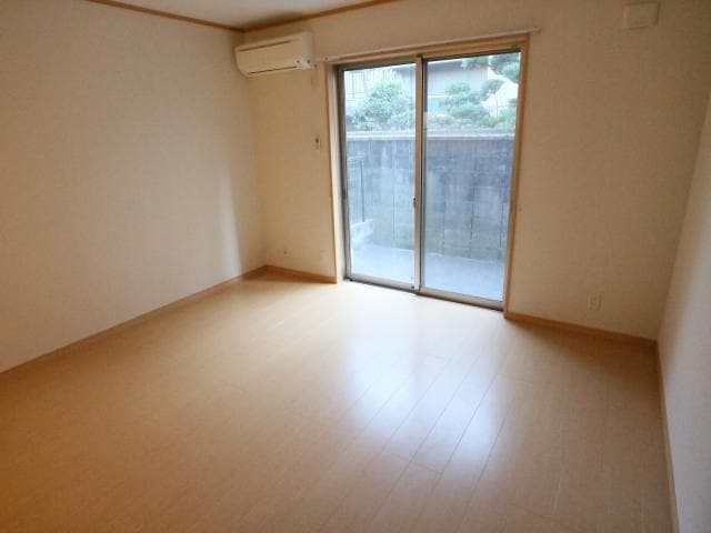  近鉄難波線・奈良線/近鉄奈良駅 徒歩11分 1階 築16年