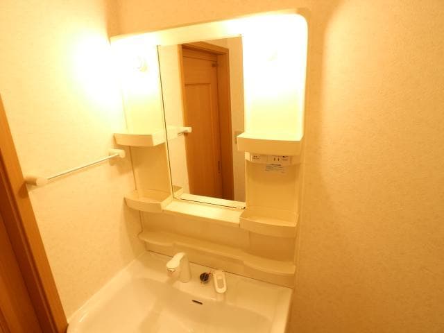  近鉄難波線・奈良線/近鉄奈良駅 バス10分萩が丘町下車:停歩1分 1階 築20年