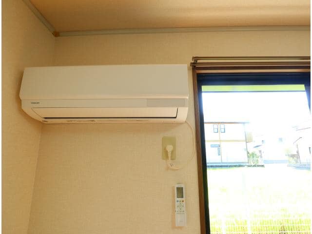  近鉄難波線・奈良線/近鉄奈良駅 バス8分紀寺住宅前下車:停歩8分 1階 築32年