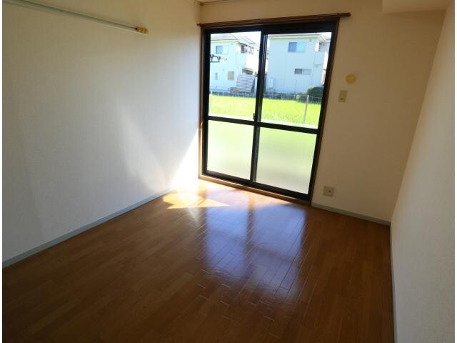  近鉄難波線・奈良線/近鉄奈良駅 バス8分紀寺住宅前下車:停歩8分 1階 築32年