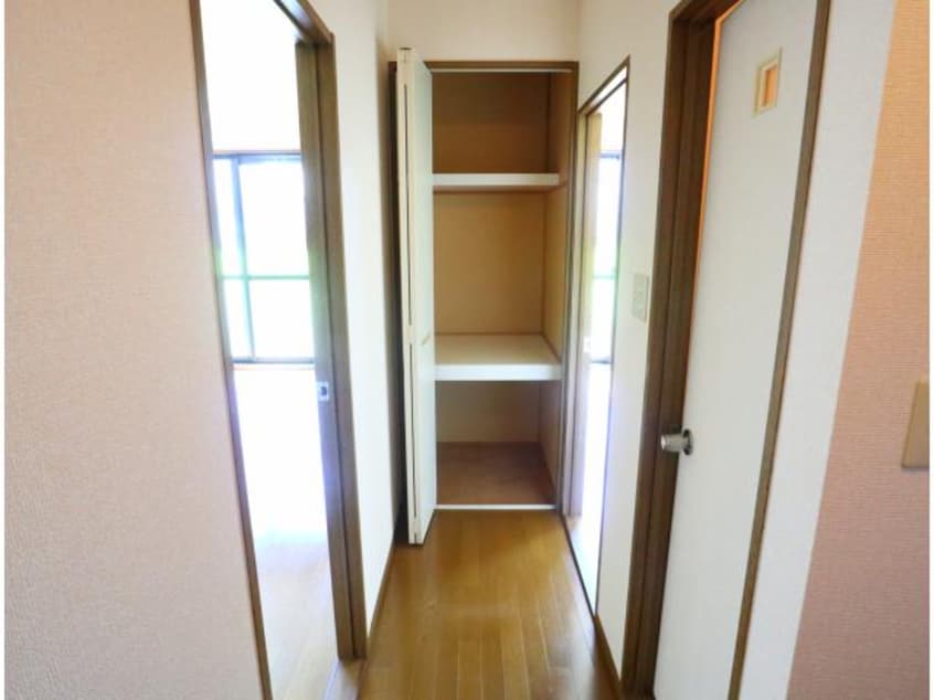  近鉄難波線・奈良線/近鉄奈良駅 バス8分紀寺住宅前下車:停歩8分 1階 築32年