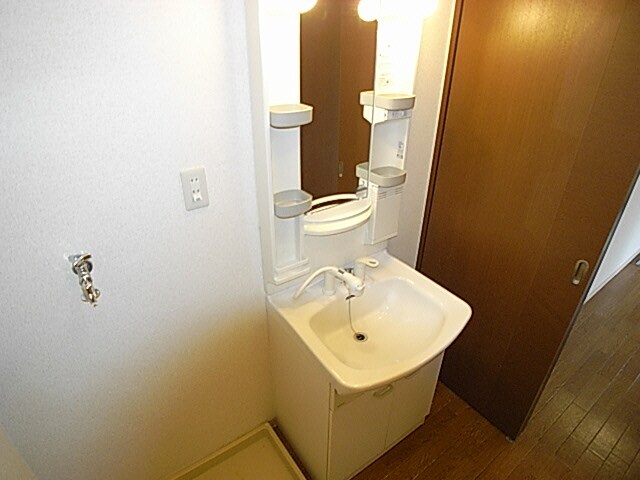  近鉄難波線・奈良線/近鉄奈良駅 バス10分東市小学校下車:停歩3分 1階 築25年