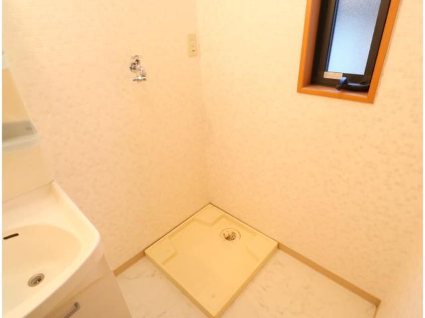  近鉄難波線・奈良線/近鉄奈良駅 バス17分州見台7丁目下車:停歩6分 1階 築19年