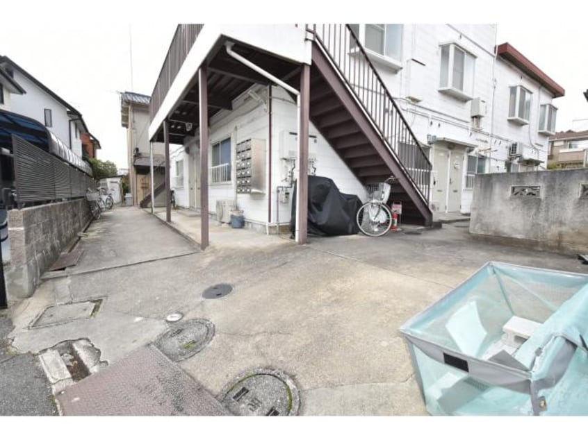  近鉄難波線・奈良線/新大宮駅 徒歩16分 2階 築36年