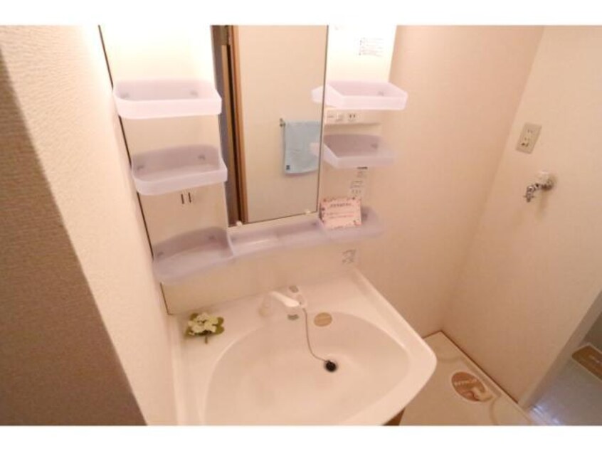  近鉄難波線・奈良線/新大宮駅 バス8分柏木町南下車:停歩3分 1階 築20年