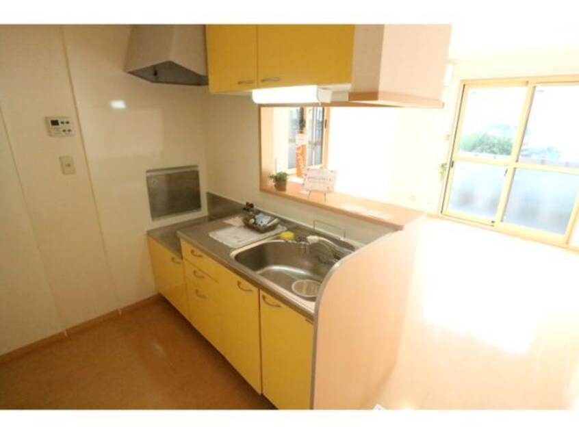  近鉄難波線・奈良線/新大宮駅 バス8分柏木町南下車:停歩3分 1階 築20年