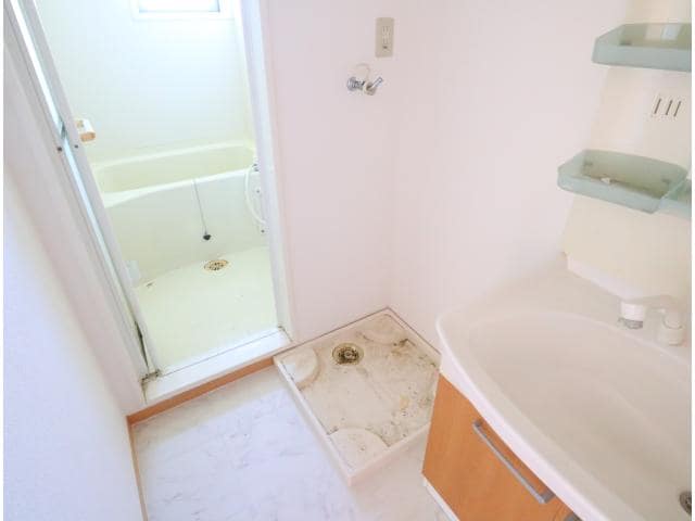  近鉄難波線・奈良線/新大宮駅 バス8分柏木町南下車:停歩3分 2階 築20年