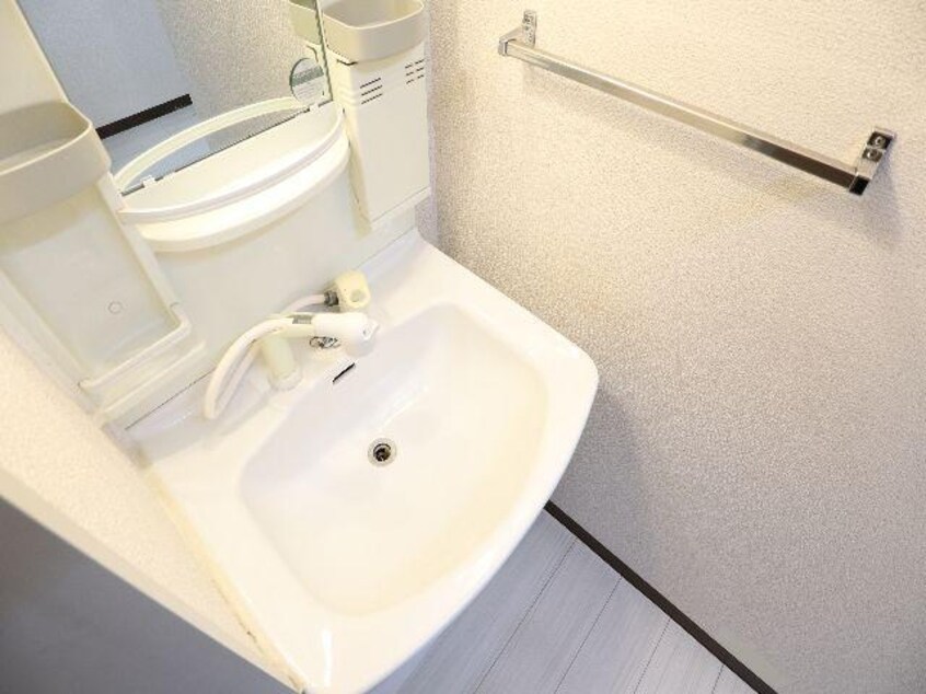  近鉄難波線・奈良線/近鉄奈良駅 徒歩6分 1階 築25年