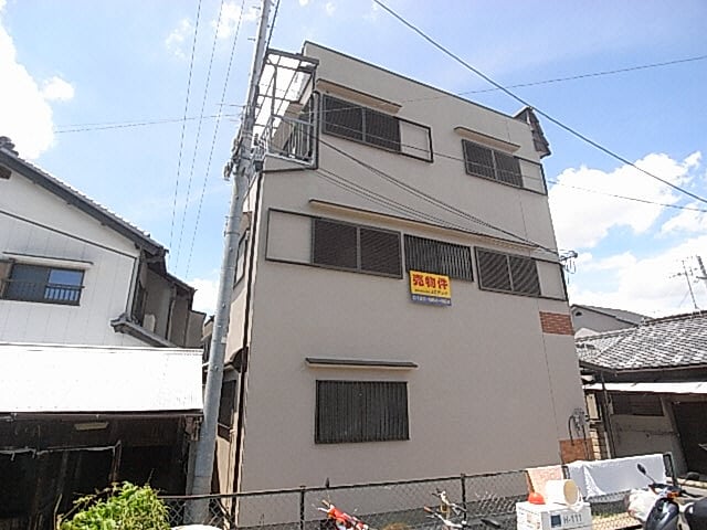  近鉄難波線・奈良線/近鉄奈良駅 バス15分南方町下車:停歩5分 1階 築41年