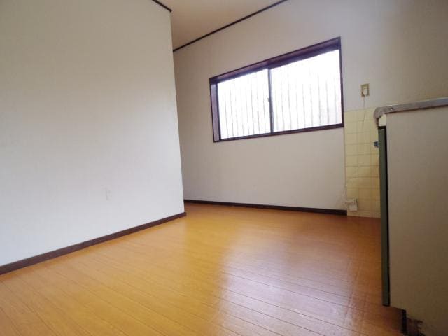  近鉄難波線・奈良線/近鉄奈良駅 バス15分南方町下車:停歩5分 1階 築41年