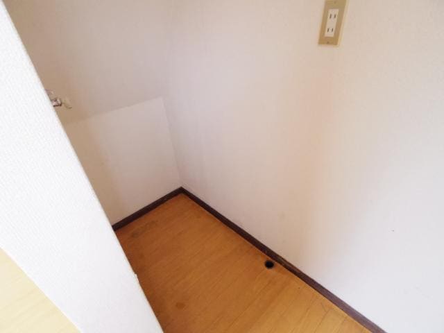  近鉄難波線・奈良線/近鉄奈良駅 バス15分南方町下車:停歩5分 1階 築41年