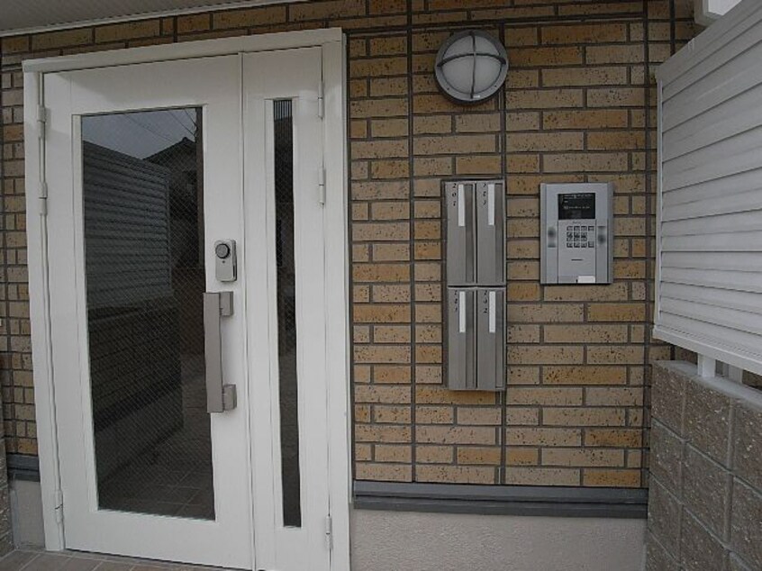  近鉄難波線・奈良線/新大宮駅 徒歩8分 1階 築17年