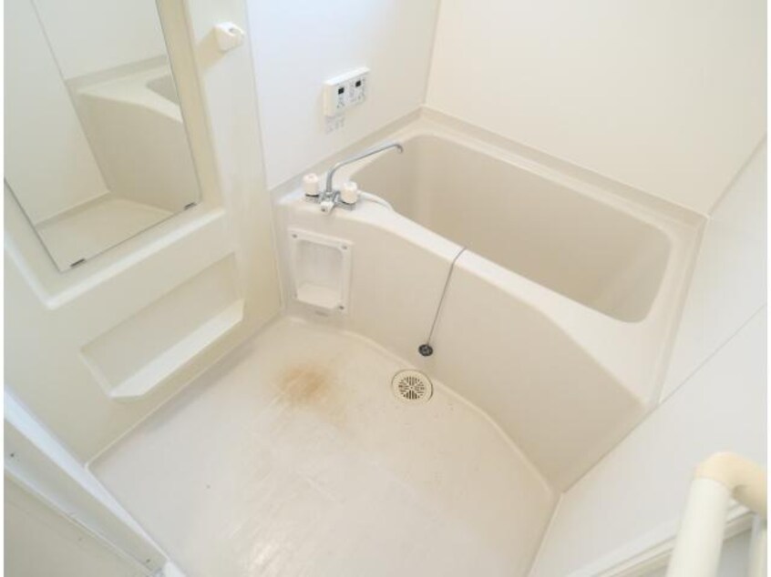  近鉄難波線・奈良線/新大宮駅 徒歩8分 1階 築17年