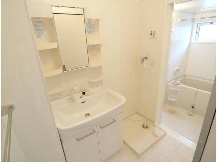  近鉄難波線・奈良線/新大宮駅 徒歩8分 1階 築17年