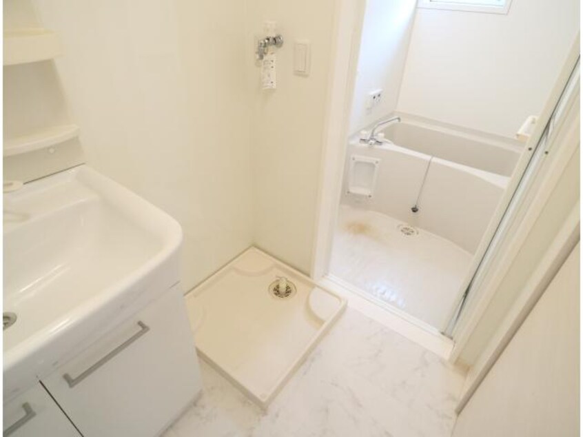  近鉄難波線・奈良線/新大宮駅 徒歩8分 1階 築17年