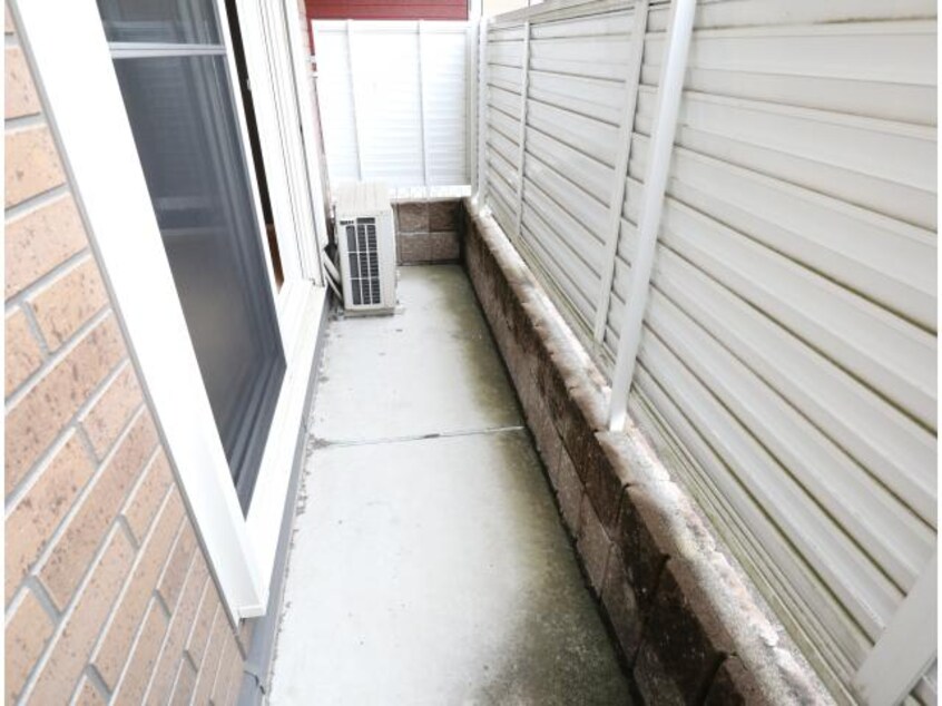  近鉄難波線・奈良線/新大宮駅 徒歩8分 1階 築17年