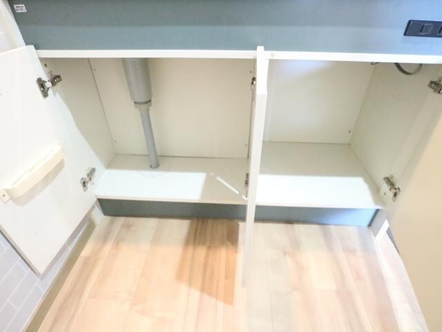  近鉄難波線・奈良線/近鉄奈良駅 徒歩8分 1階 築26年