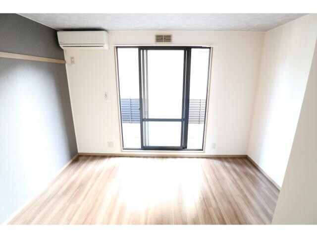  近鉄難波線・奈良線/近鉄奈良駅 徒歩8分 1階 築26年