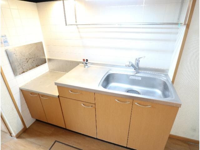  近鉄難波線・奈良線/近鉄奈良駅 バス17分州見台7丁目下車:停歩8分 1階 築21年