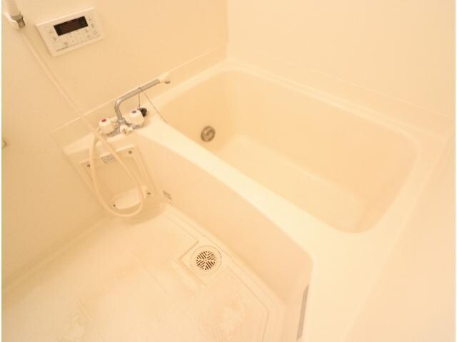  近鉄難波線・奈良線/近鉄奈良駅 バス17分州見台7丁目下車:停歩8分 1階 築21年