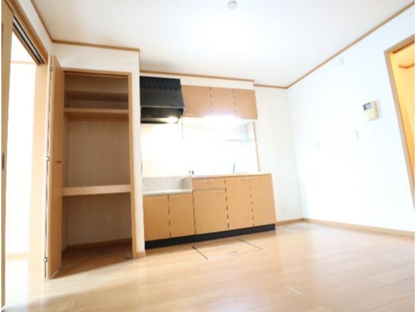  近鉄難波線・奈良線/近鉄奈良駅 バス17分州見台7丁目下車:停歩8分 1階 築21年