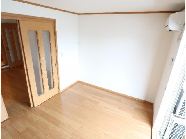  近鉄難波線・奈良線/近鉄奈良駅 バス17分州見台7丁目下車:停歩8分 1階 築21年