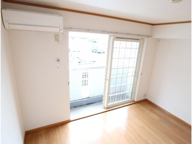  近鉄難波線・奈良線/近鉄奈良駅 バス17分州見台7丁目下車:停歩8分 1階 築21年