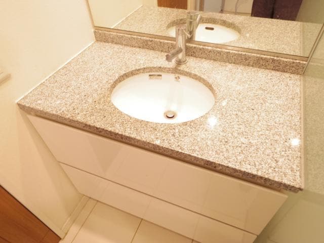  大和路線・関西本線/奈良駅 徒歩5分 4階 築17年