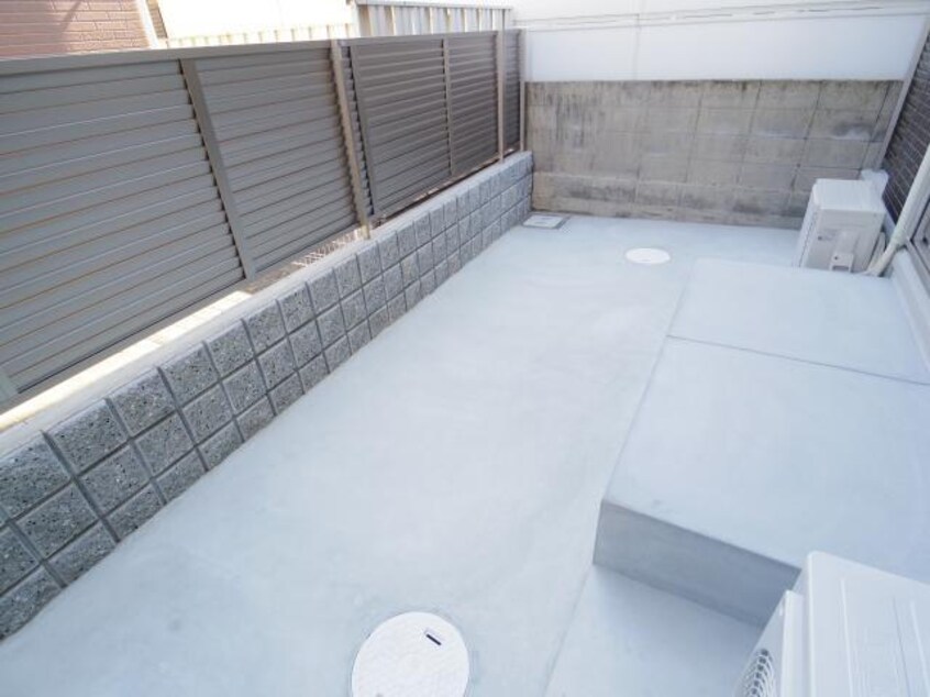  大和路線・関西本線/奈良駅 バス18分大和ハウス前下車:停歩3分 1階 築10年