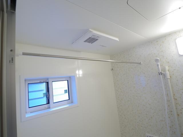  大和路線・関西本線/奈良駅 バス18分大和ハウス前下車:停歩3分 1階 築10年