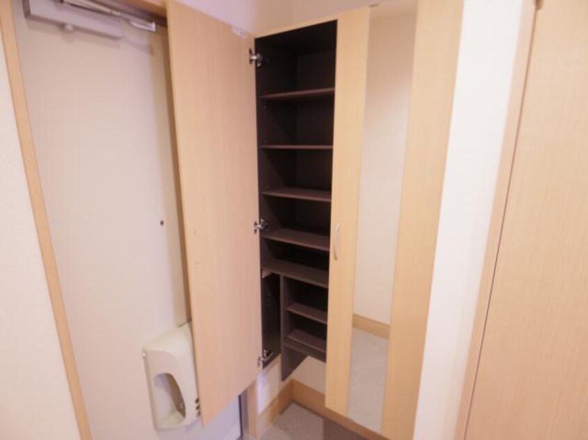  大和路線・関西本線/奈良駅 バス18分大和ハウス前下車:停歩3分 1階 築10年