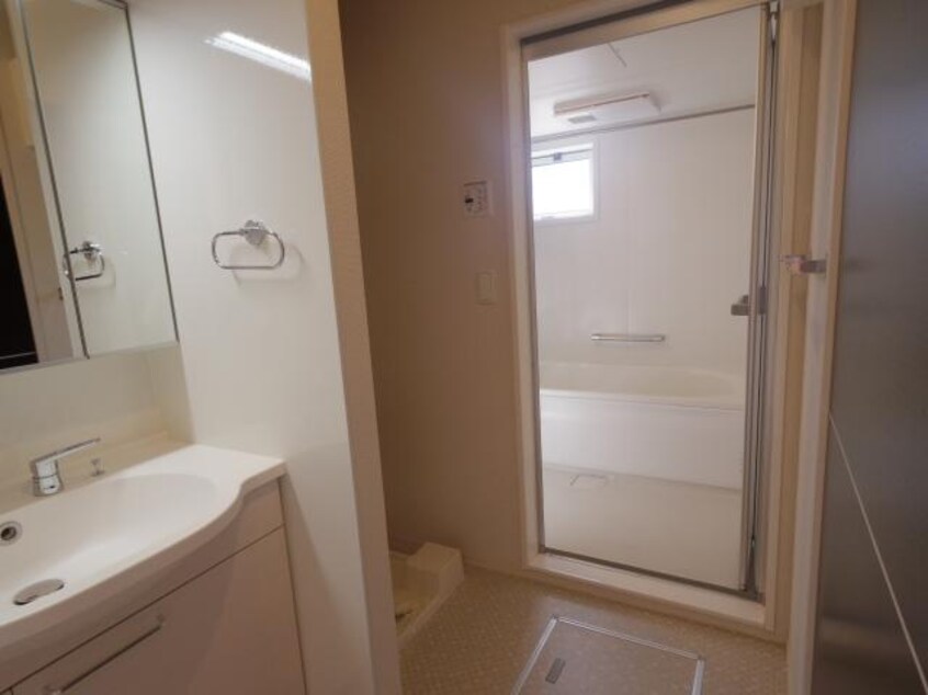  近鉄難波線・奈良線/新大宮駅 徒歩23分 2階 築10年